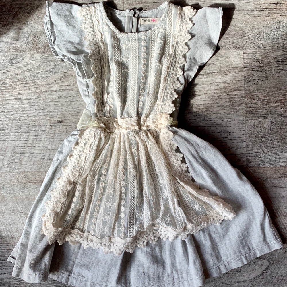 Mae lip rose dress size 4T